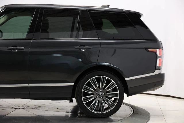 2022 Land Rover Range Rover L460 - Image 8 of 12