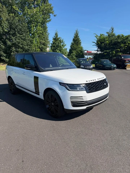 2022 Land Rover Range Rover L460 - Image 8 of 16
