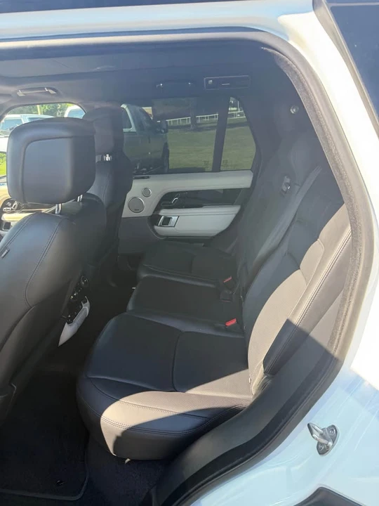 2022 Land Rover Range Rover L460 - Image 15 of 16
