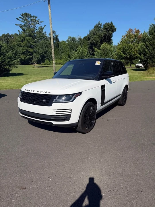 2022 Land Rover Range Rover L460 - Image 2 of 16