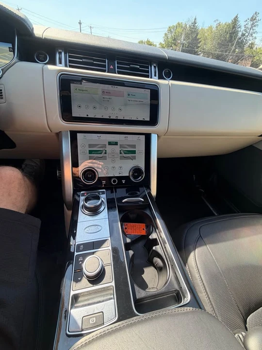 2022 Land Rover Range Rover L460 - Image 12 of 16