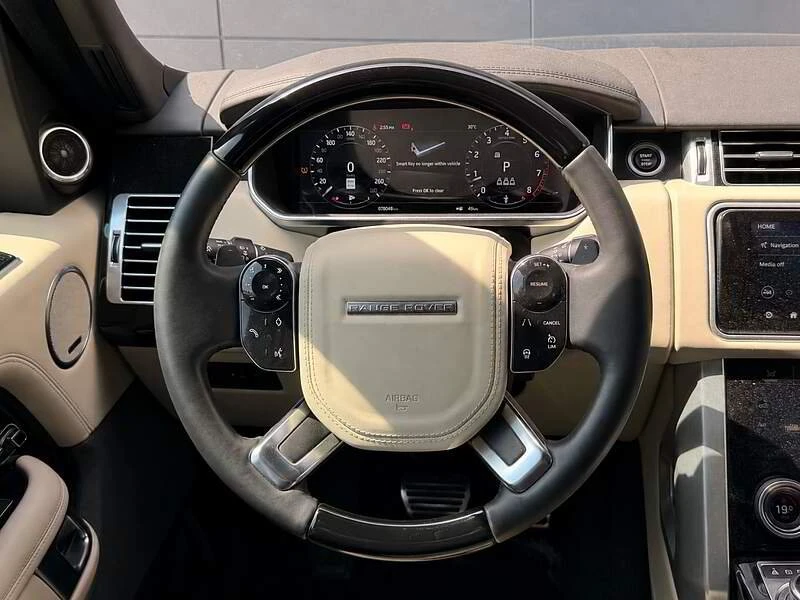 2022 Land Rover Range Rover L460 - Image 11 of 16