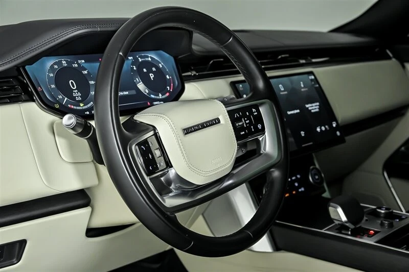 2022 Land Rover Range Rover L460 - Image 21 of 31