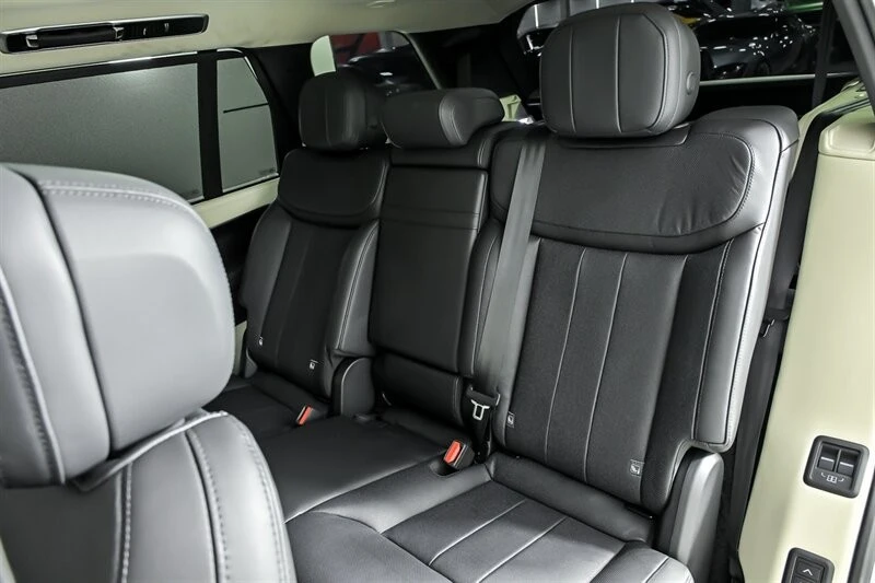 2022 Land Rover Range Rover L460 - Image 20 of 31