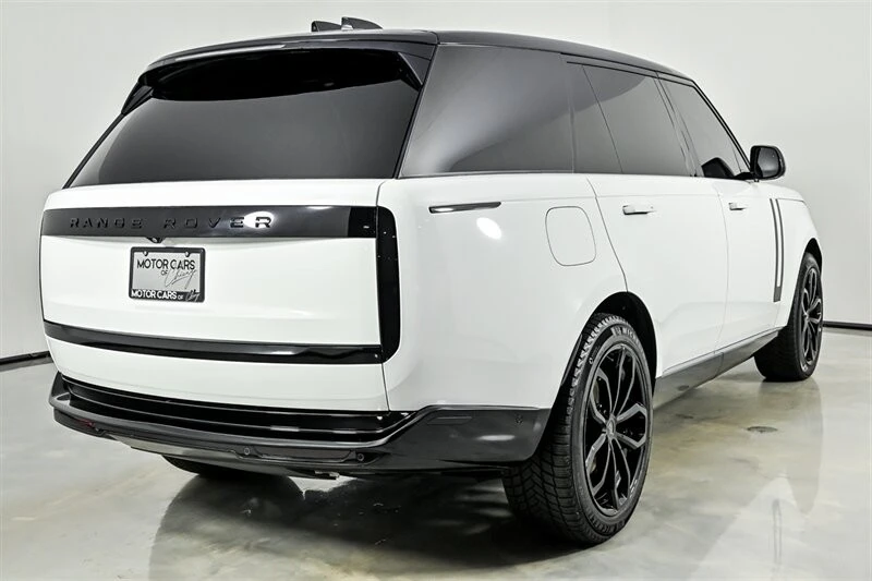 2022 Land Rover Range Rover L460 - Image 9 of 31