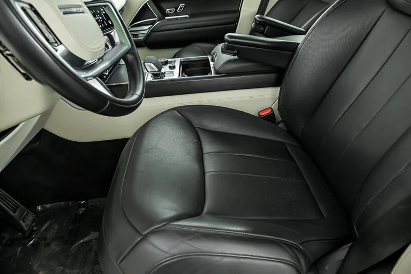 2022 Land Rover Range Rover L460 - Image 16 of 30