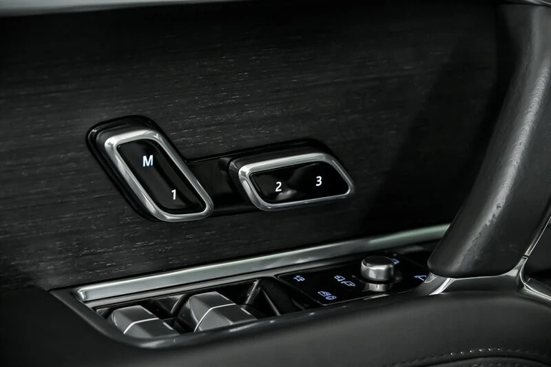 2022 Land Rover Range Rover L460 - Image 13 of 30