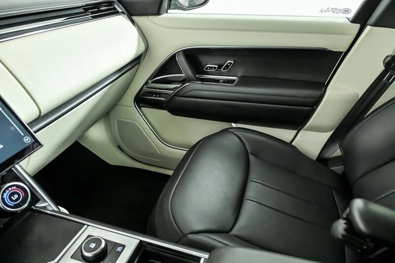 2022 Land Rover Range Rover L460 - Image 30 of 30