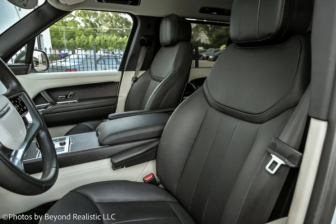 2022 Land Rover Range Rover L460 - Image 2 of 12