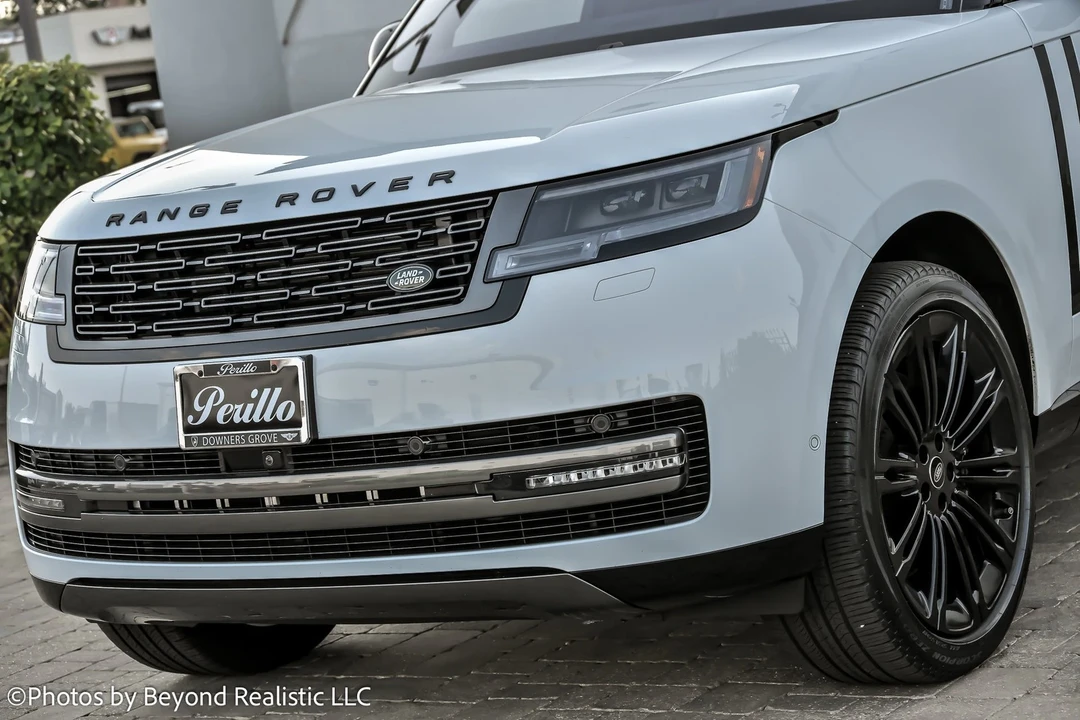 2022 Land Rover Range Rover L460 - Image 11 of 12