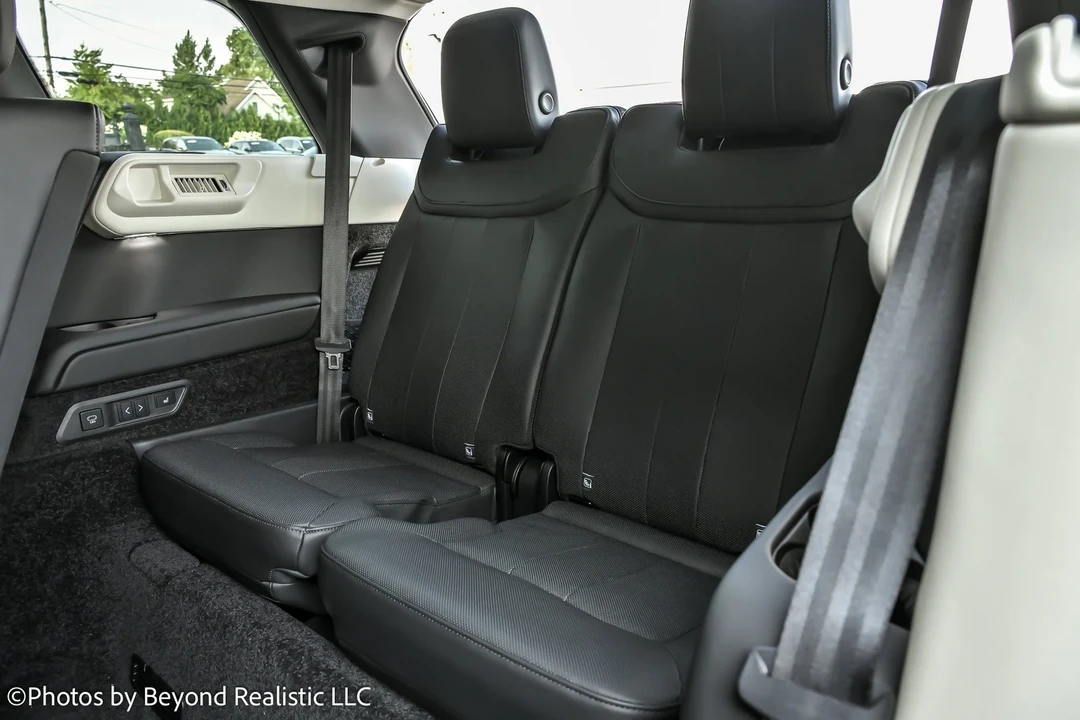 2022 Land Rover Range Rover L460 - Image 18 of 21