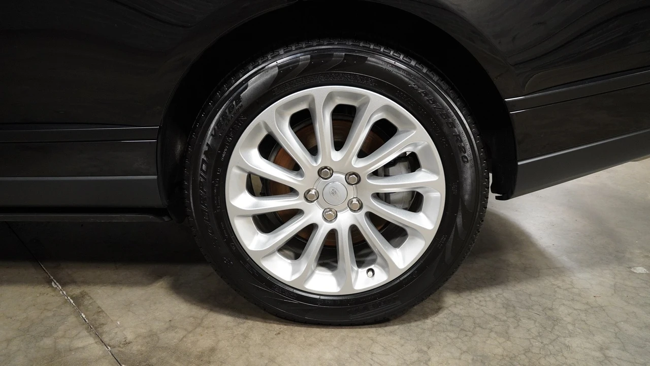 2022 Land Rover Range Rover L460 - Image 18 of 21