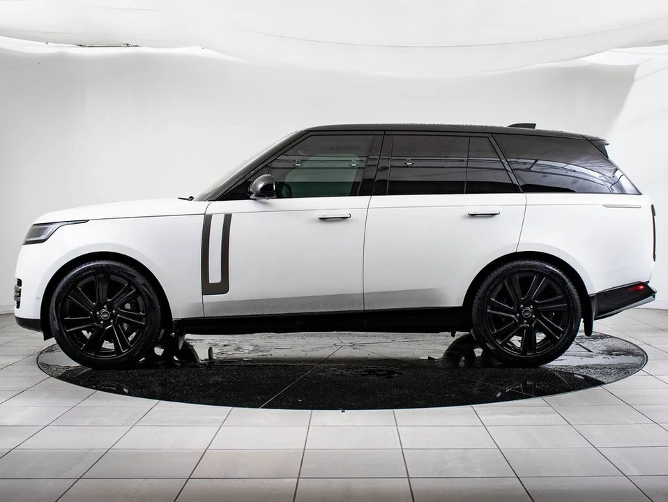 2022 Land Rover Range Rover L460 - Image 5 of 21