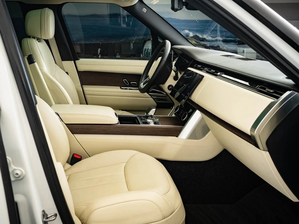 2022 Land Rover Range Rover L460 - Image 20 of 21