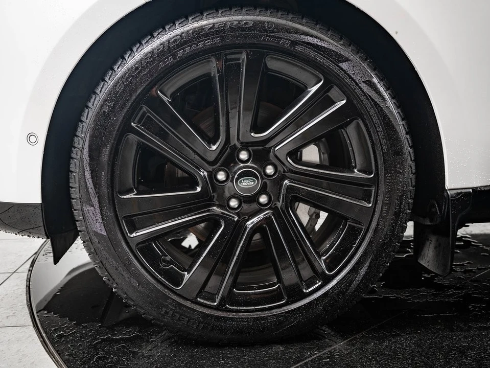 2022 Land Rover Range Rover L460 - Image 13 of 21