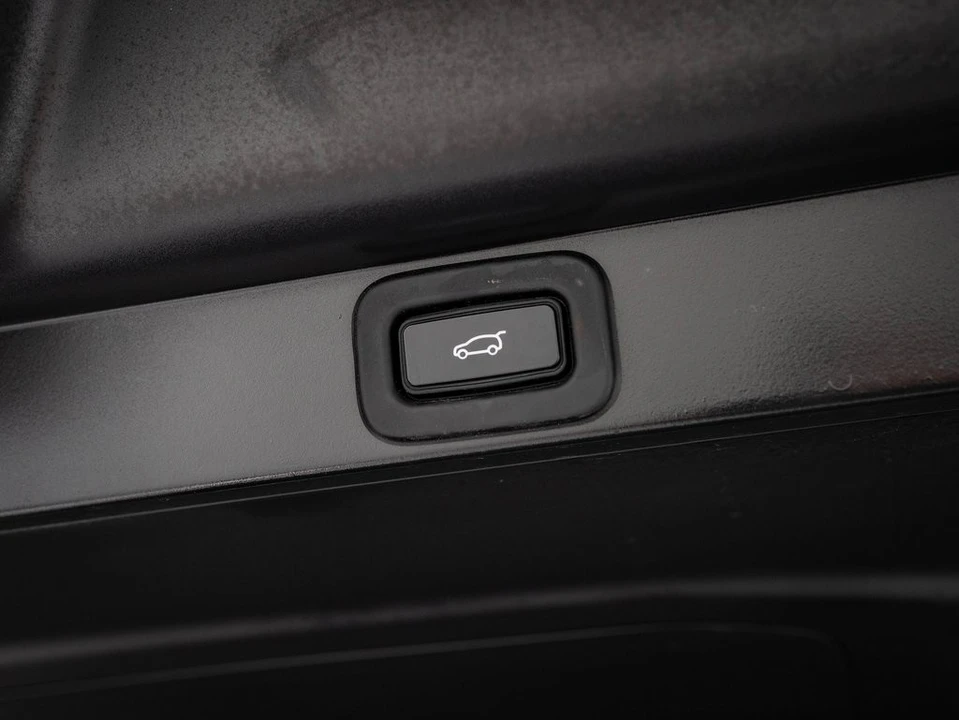 2022 Land Rover Range Rover L460 - Image 17 of 21