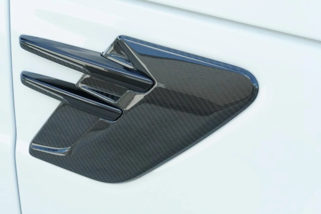 2022 Land Rover Range Rover Sport SVR L494 - Image 16 of 31