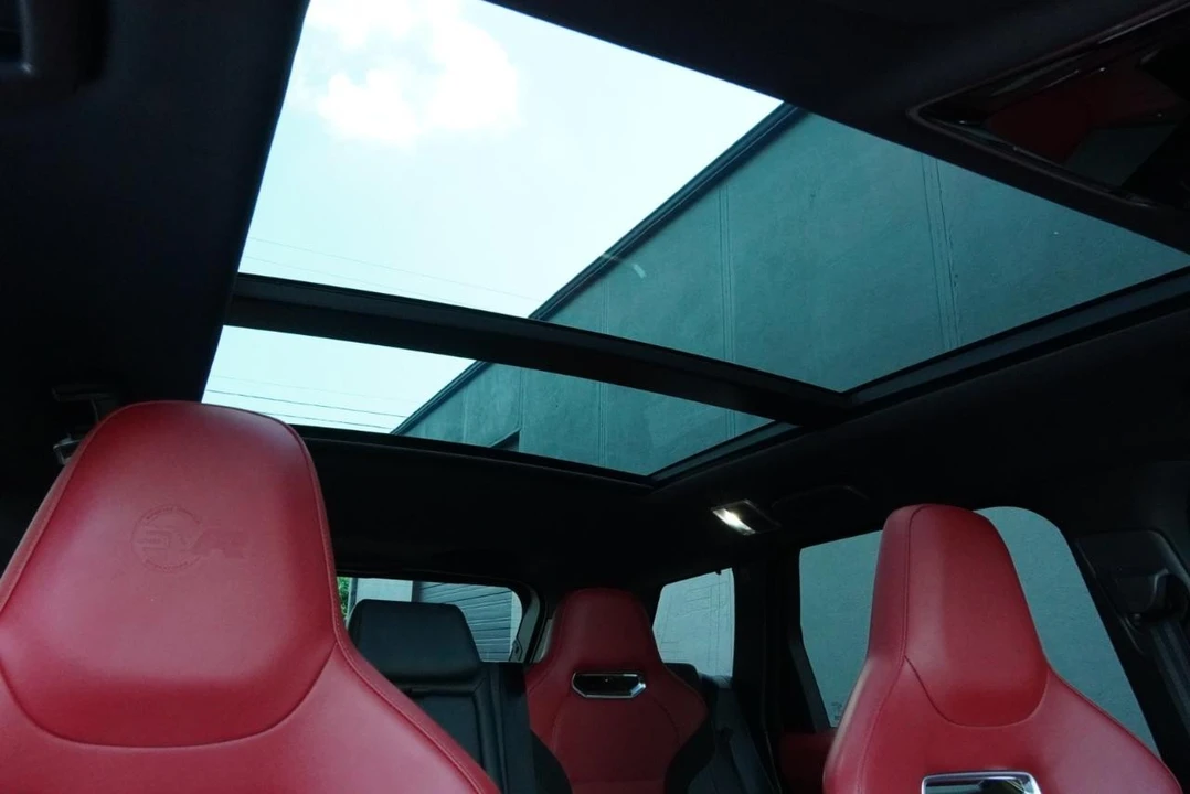 2022 Land Rover Range Rover Sport SVR L494 - Image 26 of 31