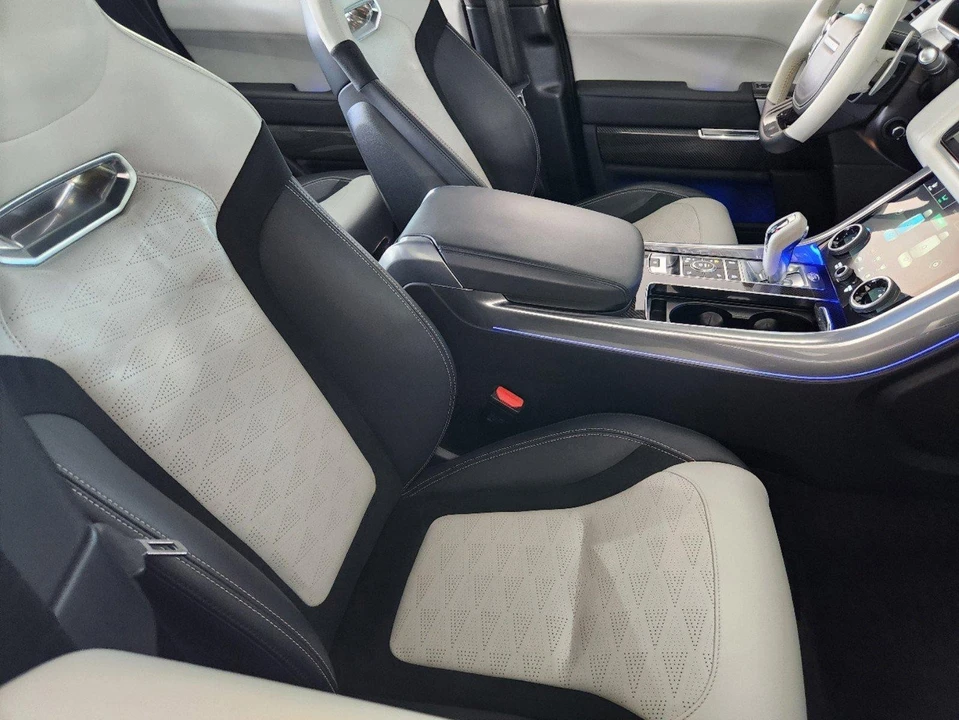 2022 Land Rover Range Rover Sport SVR L494 - Image 12 of 21