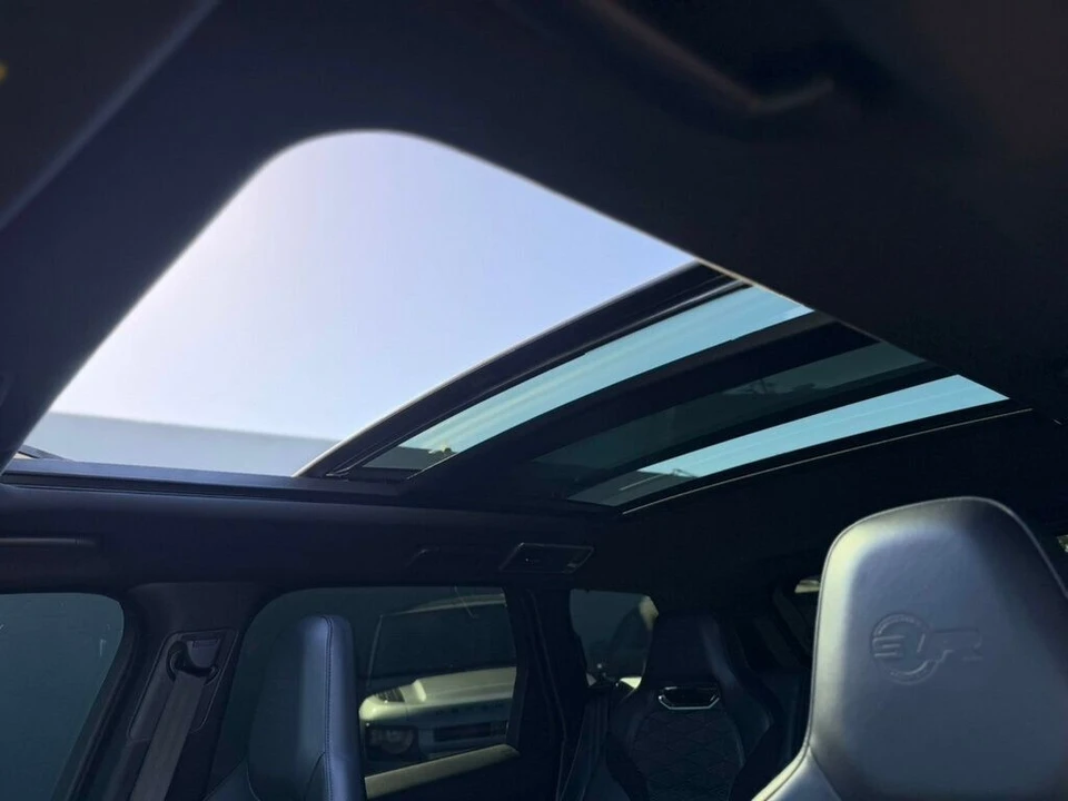 2022 Land Rover - Image 24 of 30