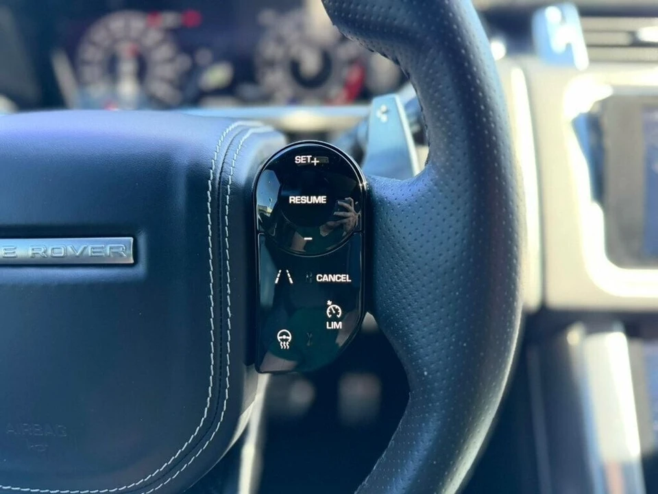 2022 Land Rover - Image 12 of 30