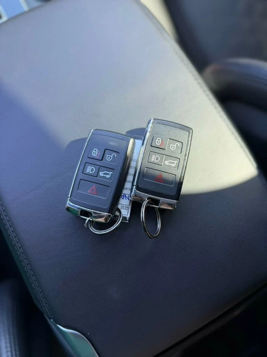 2022 Land Rover - Image 26 of 30
