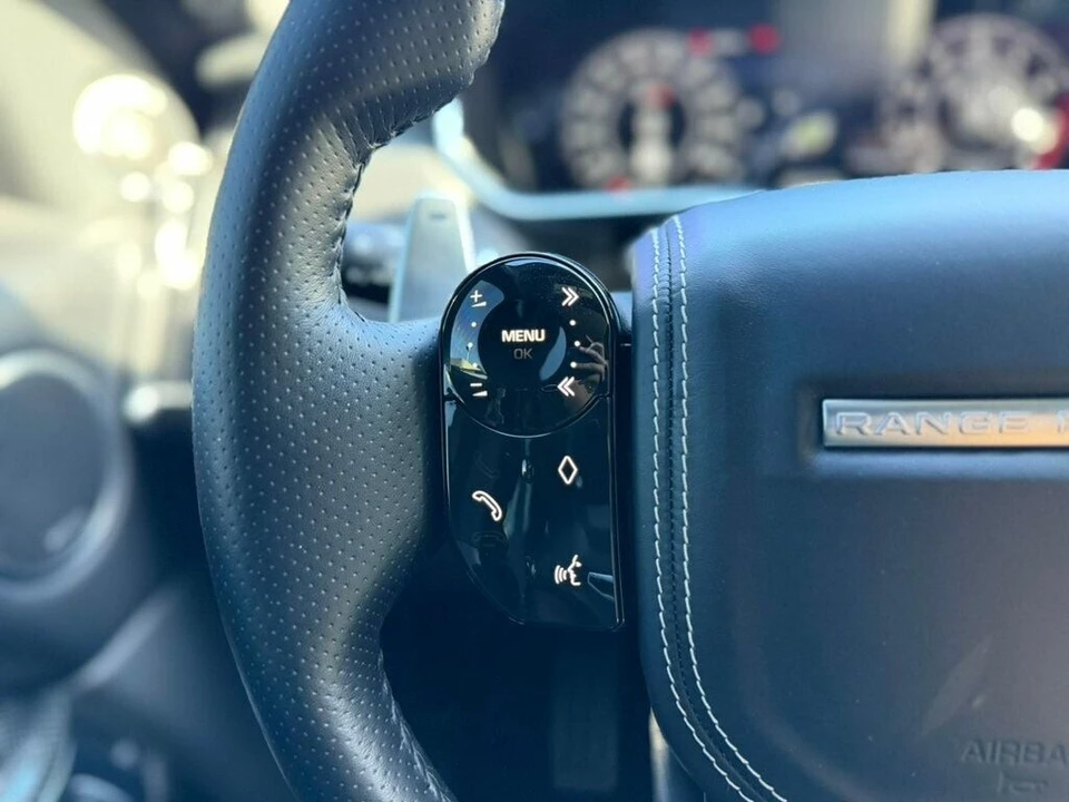 2022 Land Rover - Image 11 of 30
