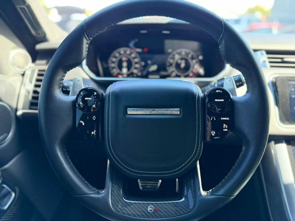 2022 Land Rover - Image 10 of 30