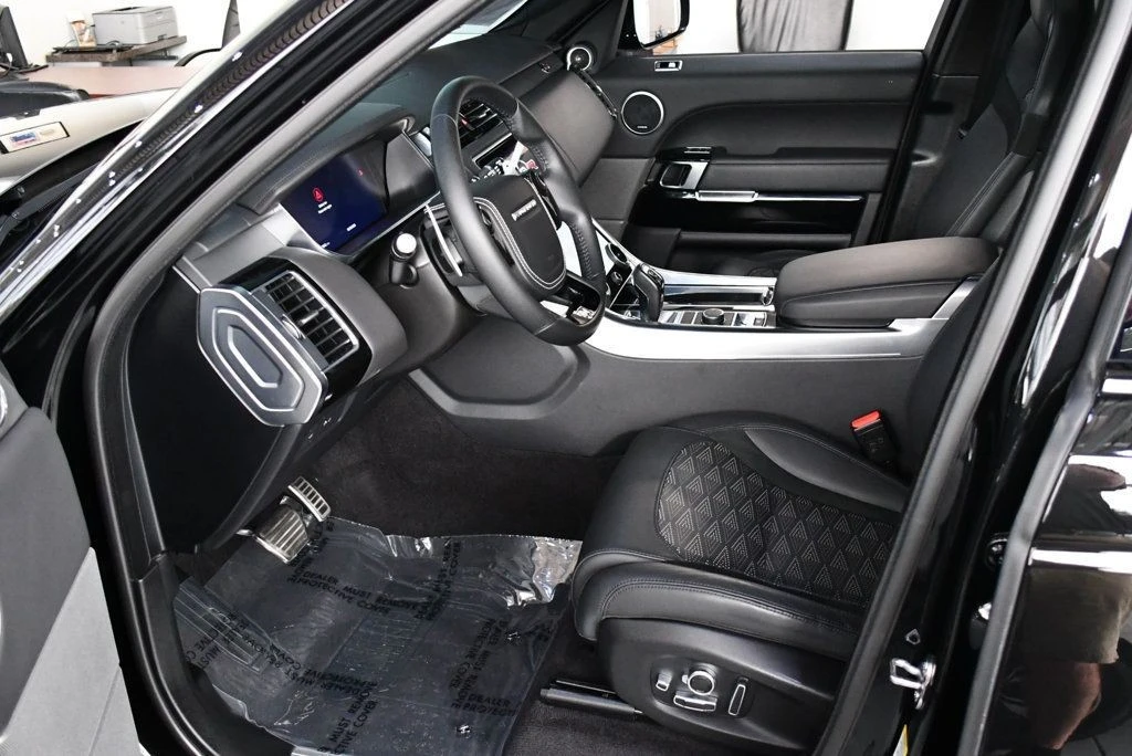 2022 Land Rover Range Rover Sport SVR L494 - Image 17 of 31