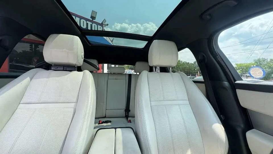2022 Land Rover Range Rover Velar - Image 6 of 8