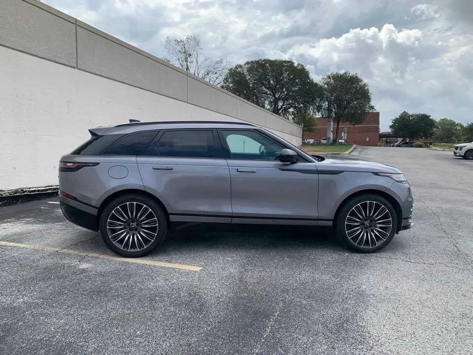 2022 Land Rover Range Rover Velar - Image 9 of 20
