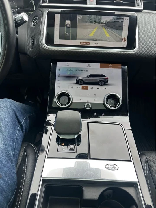 2022 Land Rover Range Rover Velar - Image 18 of 20