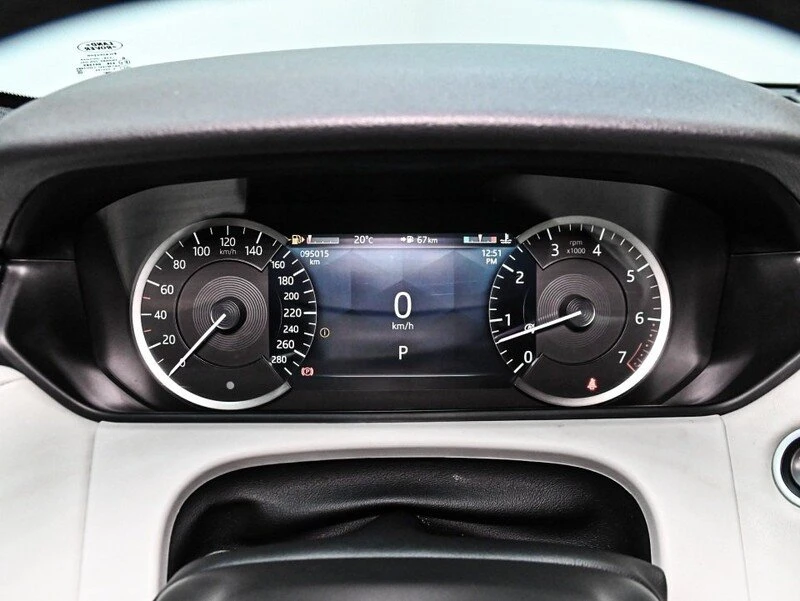 2022 Land Rover Range Rover Velar - Image 17 of 20
