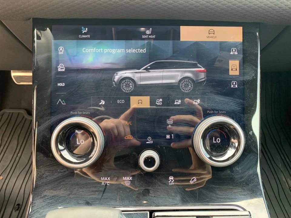 2022 Land Rover Range Rover Velar - Image 19 of 20