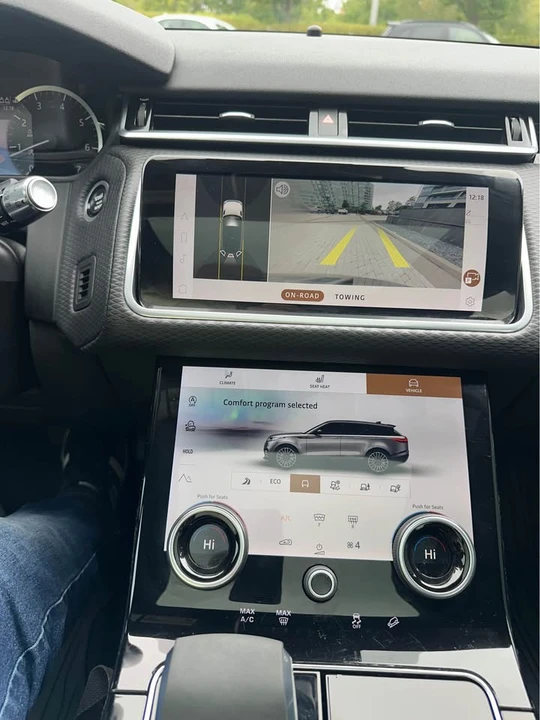 2022 Land Rover Range Rover Velar - Image 17 of 20