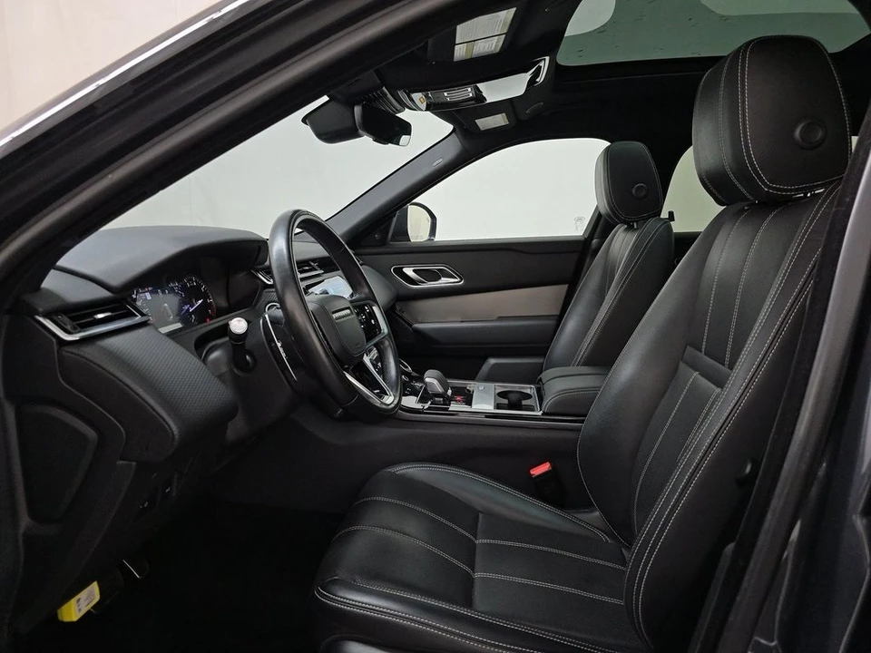 2022 Land Rover Range Rover Velar - Image 4 of 10