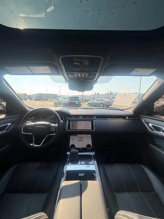 2022 Land Rover Range Rover Velar - Image 15 of 17