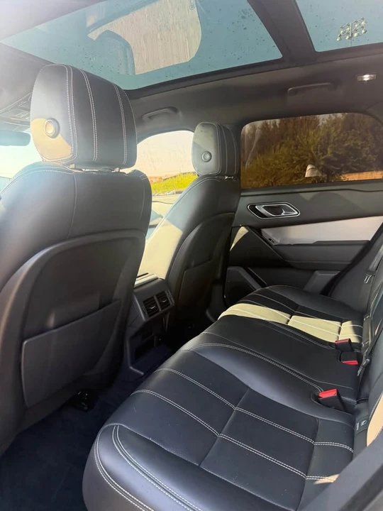 2022 Land Rover Range Rover Velar - Image 8 of 17