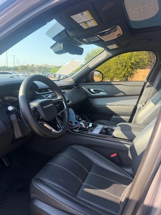 2022 Land Rover Range Rover Velar - Image 7 of 17