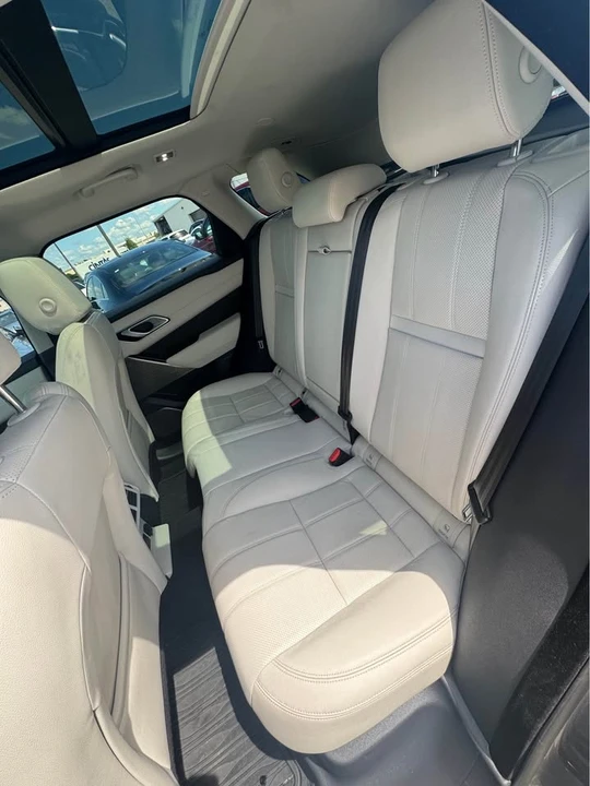 2022 Land Rover Range Rover Velar - Image 14 of 18