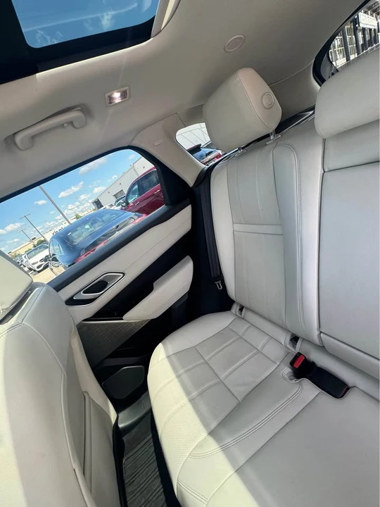 2022 Land Rover Range Rover Velar - Image 15 of 18