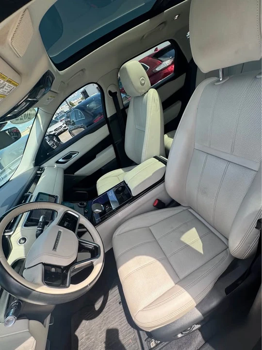2022 Land Rover Range Rover Velar - Image 8 of 18