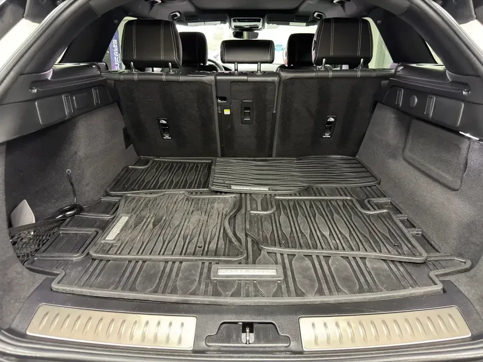 2022 Land Rover Range Rover Velar - Image 19 of 20