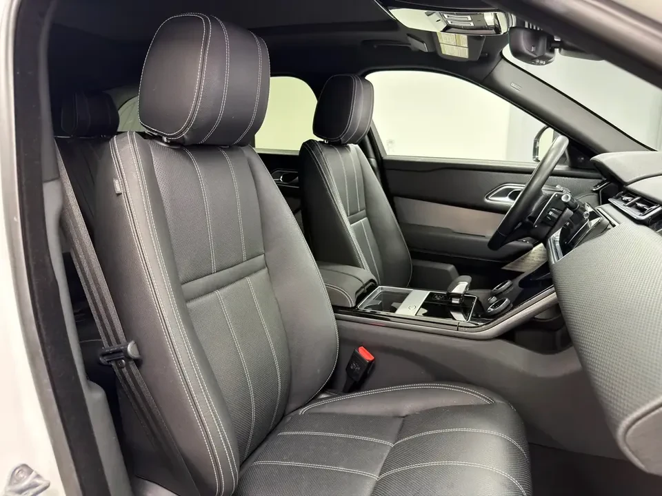 2022 Land Rover Range Rover Velar - Image 10 of 20