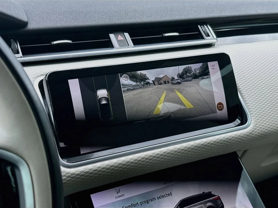 2022 Land Rover Range Rover Velar - Image 13 of 20
