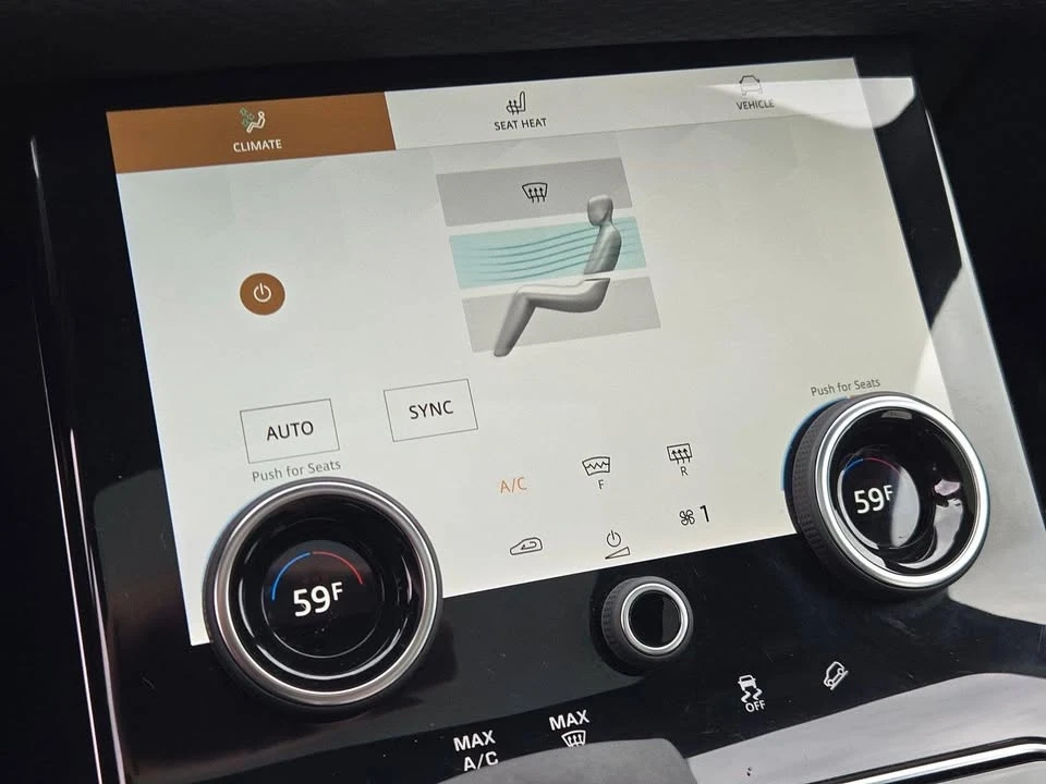 2022 Land Rover Range Rover Velar - Image 10 of 20