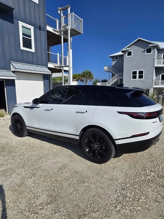 2022 Land Rover Range Rover Velar - Image 4 of 7