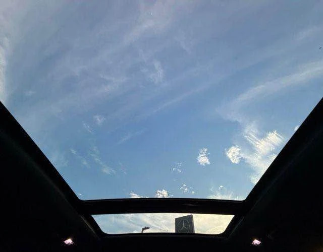 2022 Land Rover Range Rover Velar - Image 13 of 20