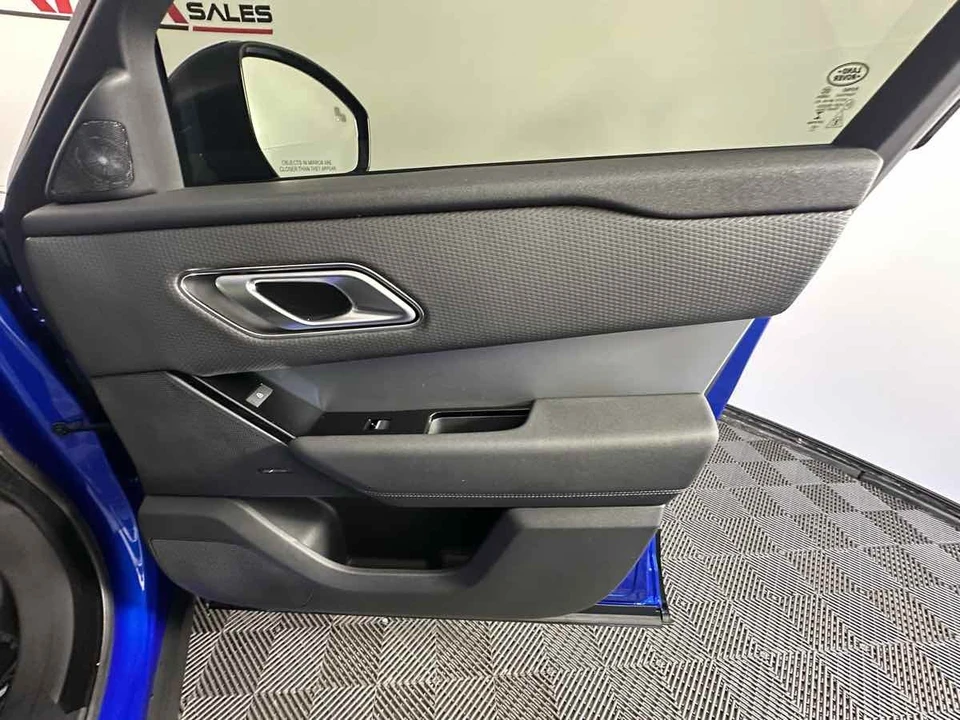 2022 Land Rover Range Rover Velar - Image 18 of 21
