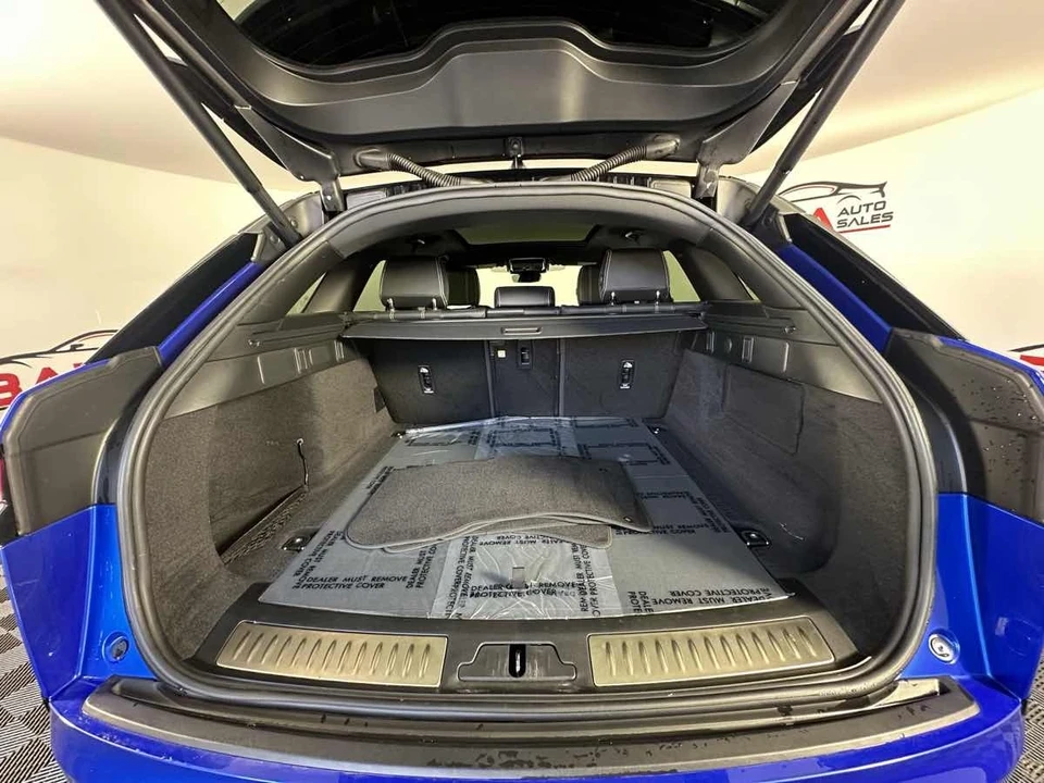 2022 Land Rover Range Rover Velar - Image 21 of 21